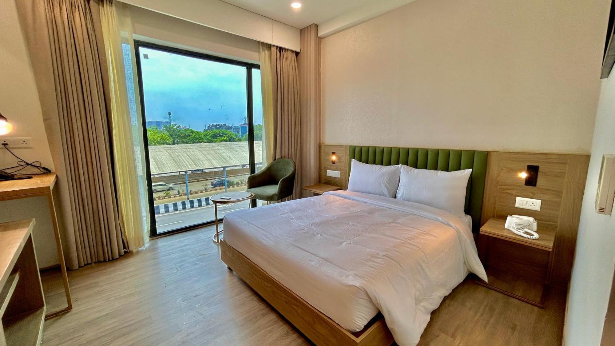 Hotel Limon & Banquet Sector 29, Gurgaon Exteriör bild