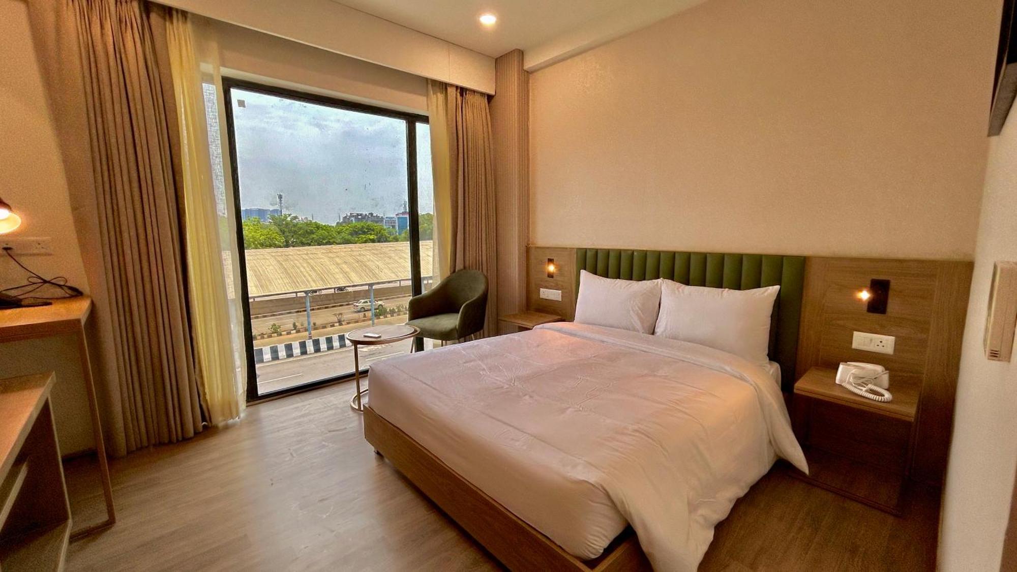 Hotel Limon & Banquet Sector 29, Gurgaon Exteriör bild