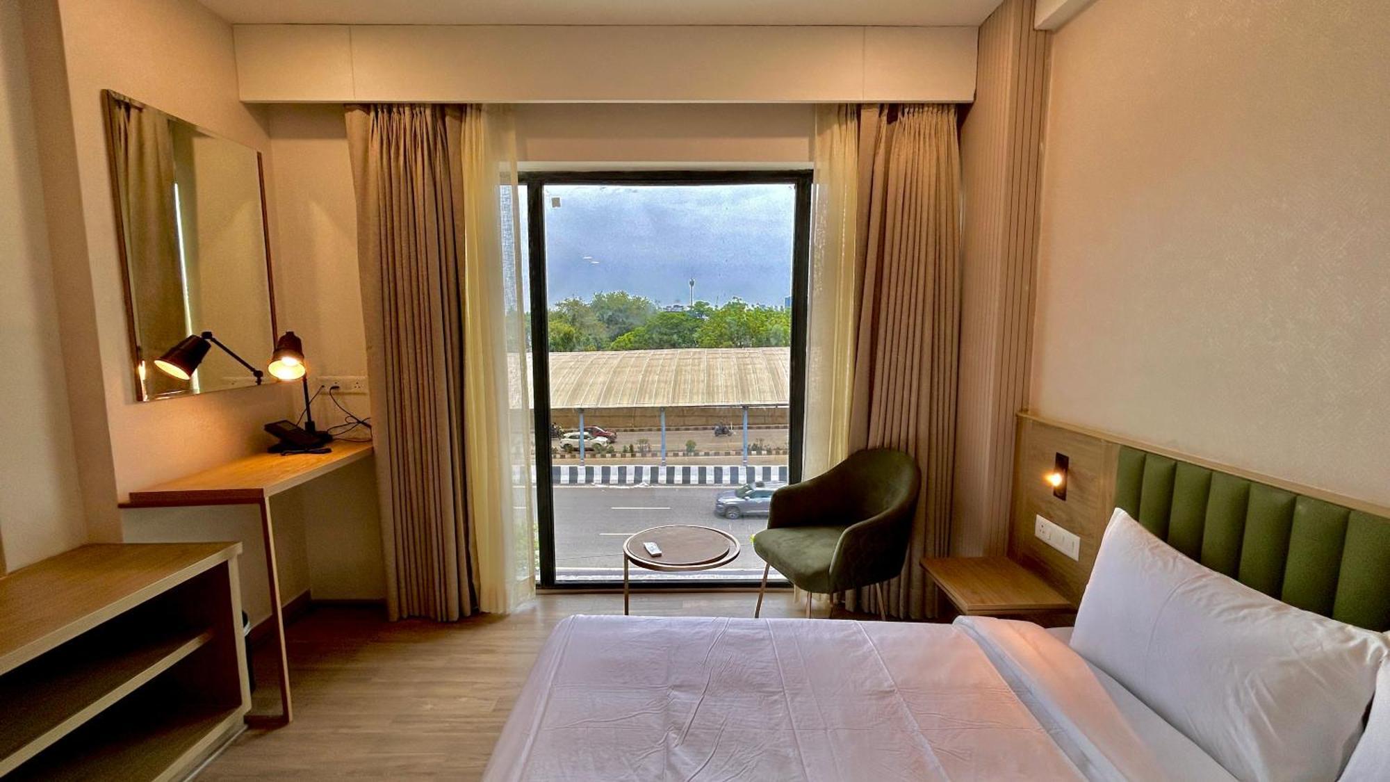 Hotel Limon & Banquet Sector 29, Gurgaon Exteriör bild